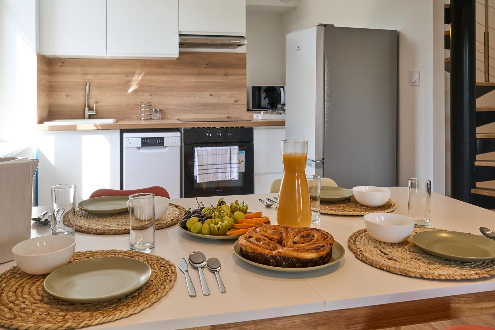 Апартаменты Le Rempart Harmonieux - Triplex Au Pied De La Cite Каркассон Экстерьер фото
