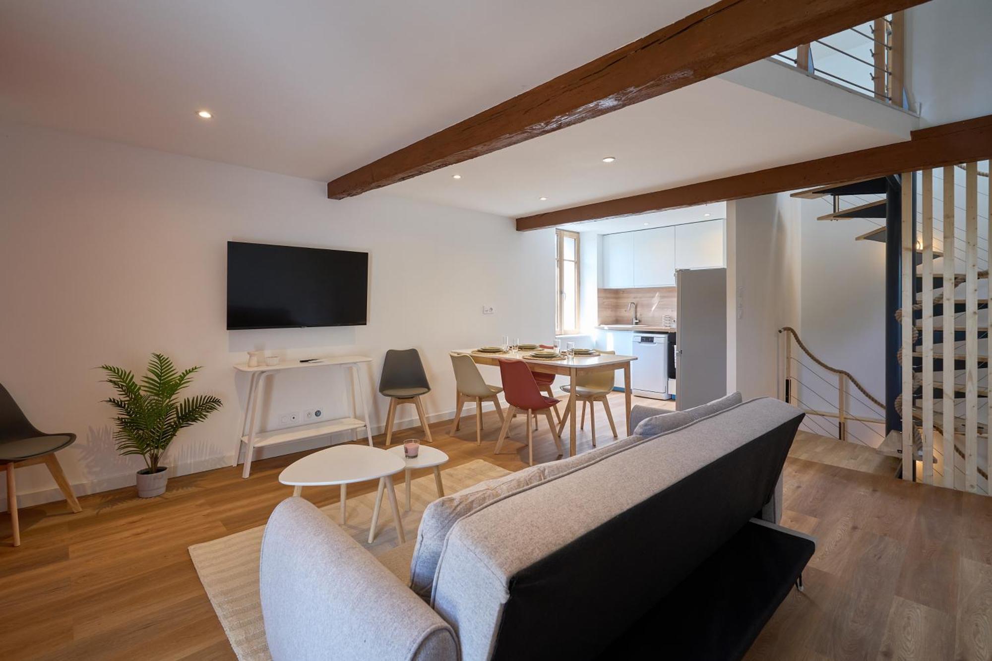 Апартаменты Le Rempart Harmonieux - Triplex Au Pied De La Cite Каркассон Экстерьер фото
